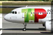A319-111, click to open in large format