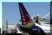 Boeing 737-36N, click to open in large format