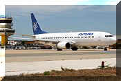 Boeing 737-86N, click to open in large format