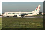 Boeing 737-8B6, click to open in large format