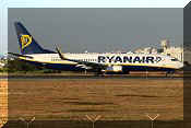 Boeing 737-8AS, click to open in large format