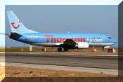 Boeing 737-31S, click to open in large format