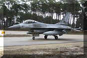 F-16A Fighting Falcon, click to open in large format