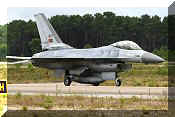 F-16A Fighting Falcon, click to open in large format